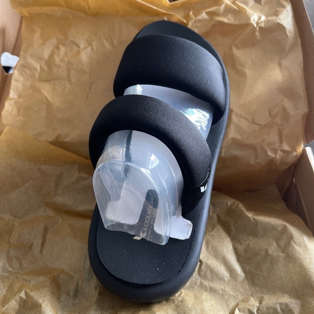 Koolaburra Black Alane Slide Sandals